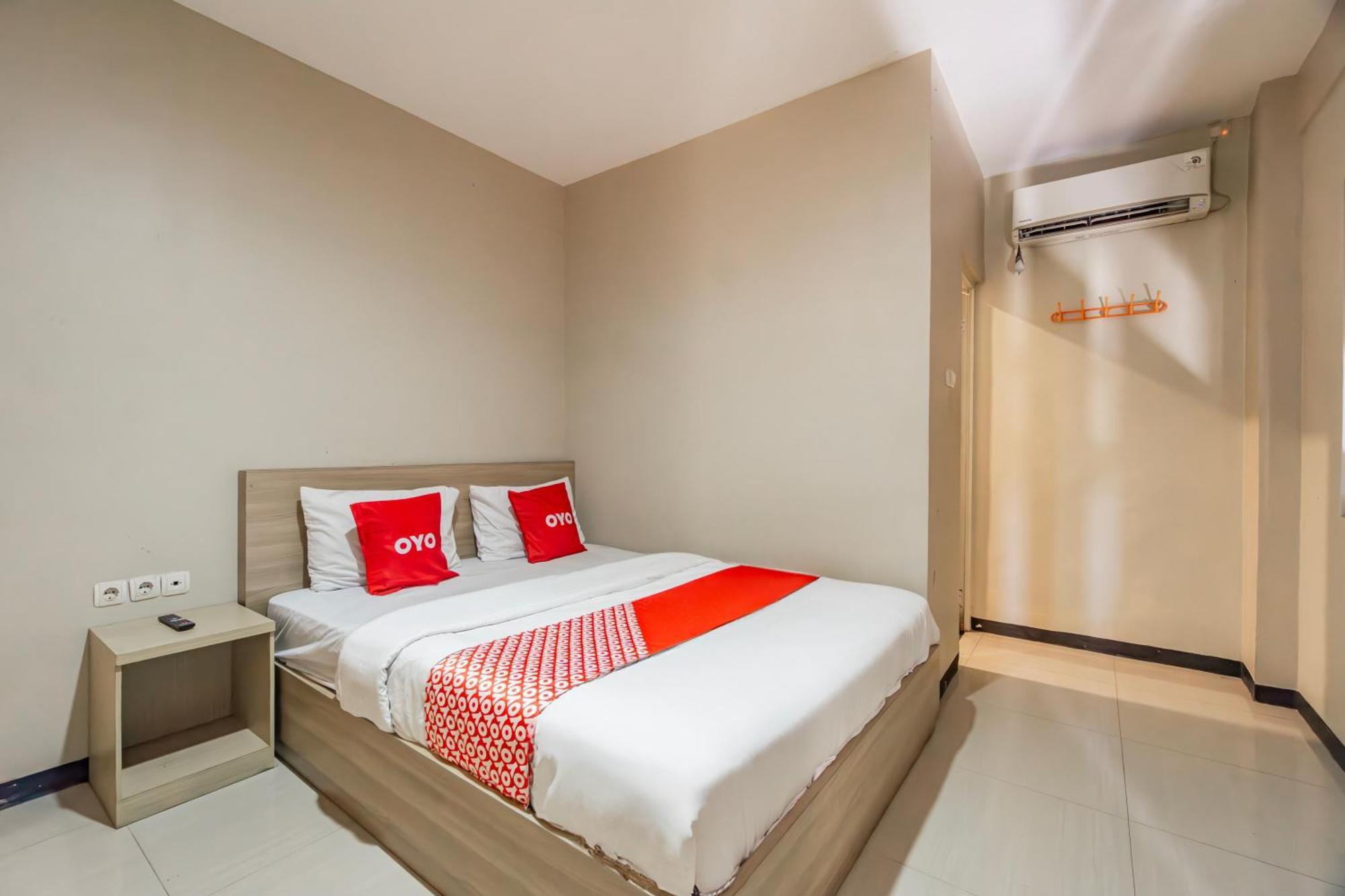 Ace Business Hotel Galaxy Surabaya Exterior foto